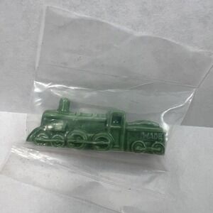 Wade Green Train Miniature Figurine‎ Whimsies Collectible Locomotive